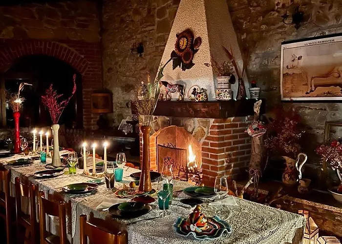 Cascina Gazzeri 아파트호텔 4*